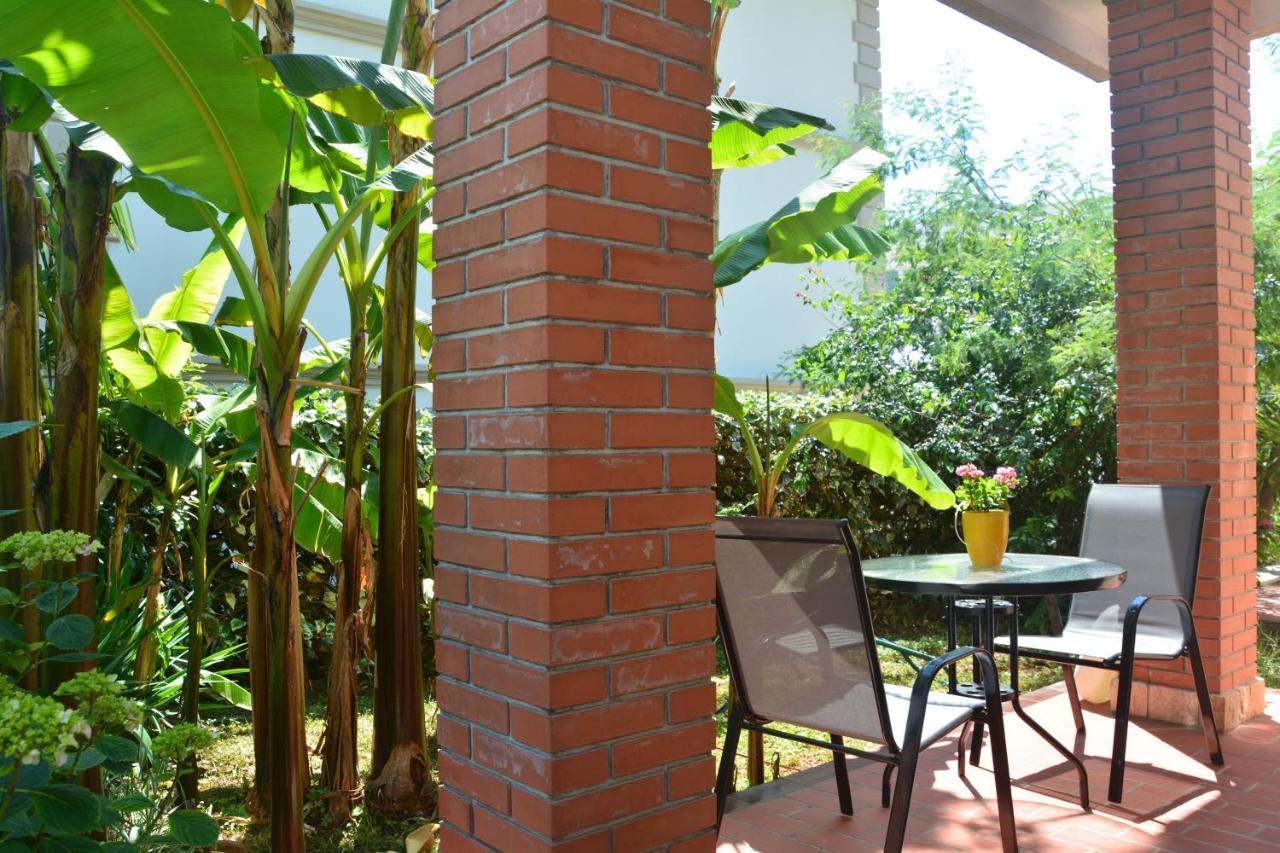 Apartments Orange Ловран Екстериор снимка